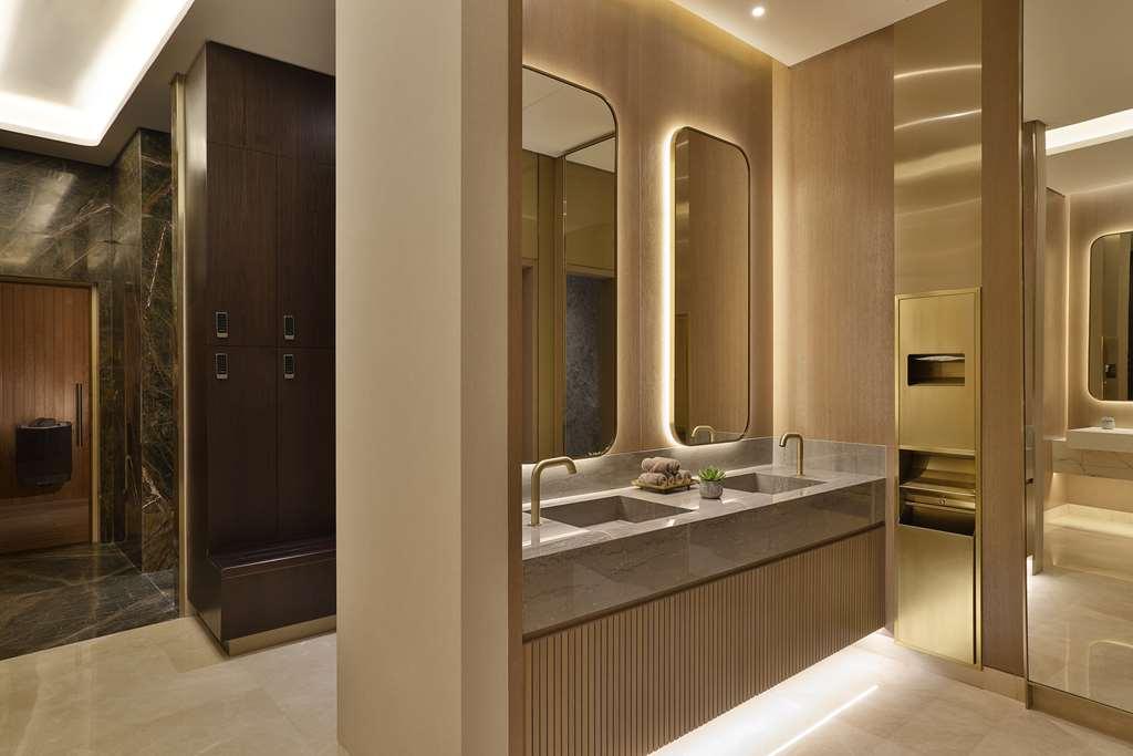 Hilton Garden Inn Dubai Business Bay שירותים תמונה